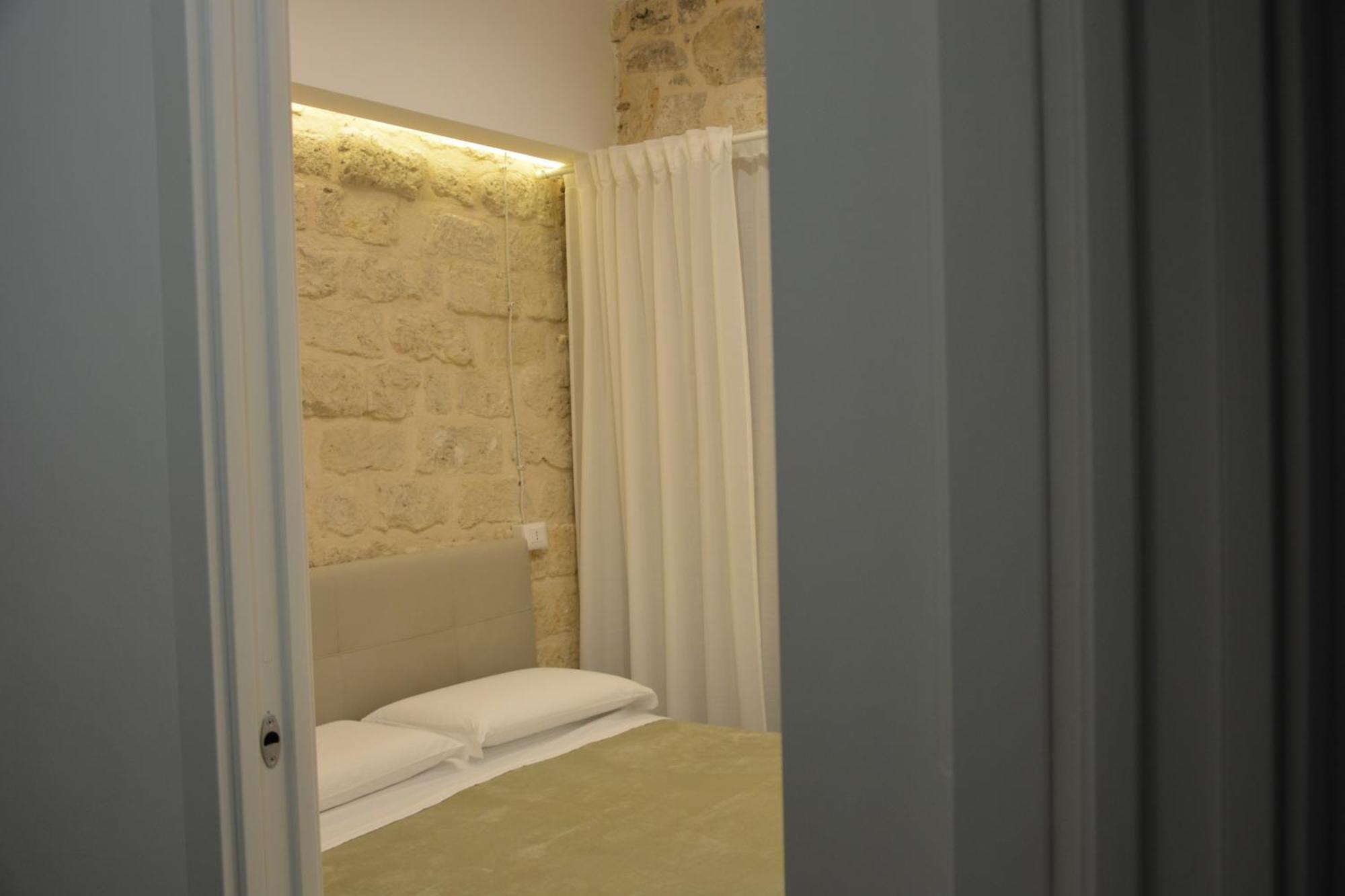 Dimora Del Carmine Hotel Bari Luaran gambar