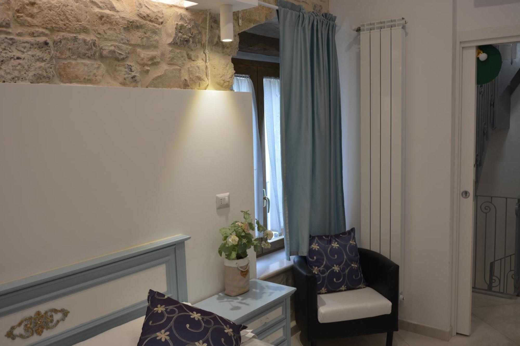 Dimora Del Carmine Hotel Bari Luaran gambar